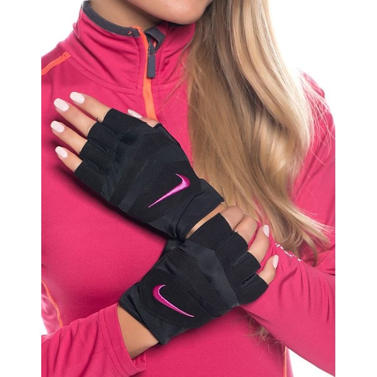 Nike Vent Tech Training Gloves