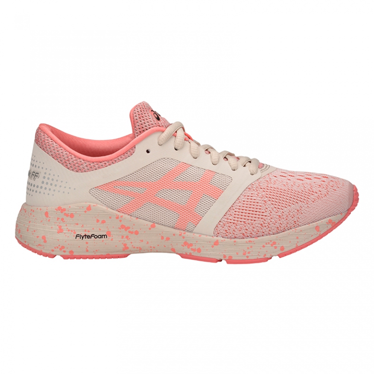 Кроссовки спортивные женские Asics RoadHawk FF SP