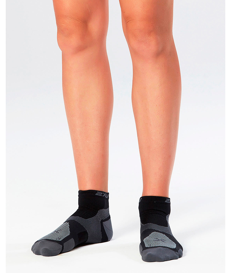 Носки спортивные для бега женские 2XU Vectr Grey (1 пара)